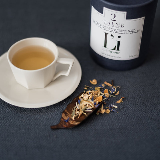 N°2 Calme — Infusion. Calming and without theine, the CALME infusion gently accompanies gently your days and evenings.